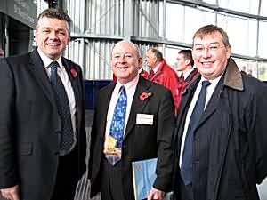 Ian Pearson (left), David and Gateshead Council Deputy Leader Cllr Ian Mearns (right)